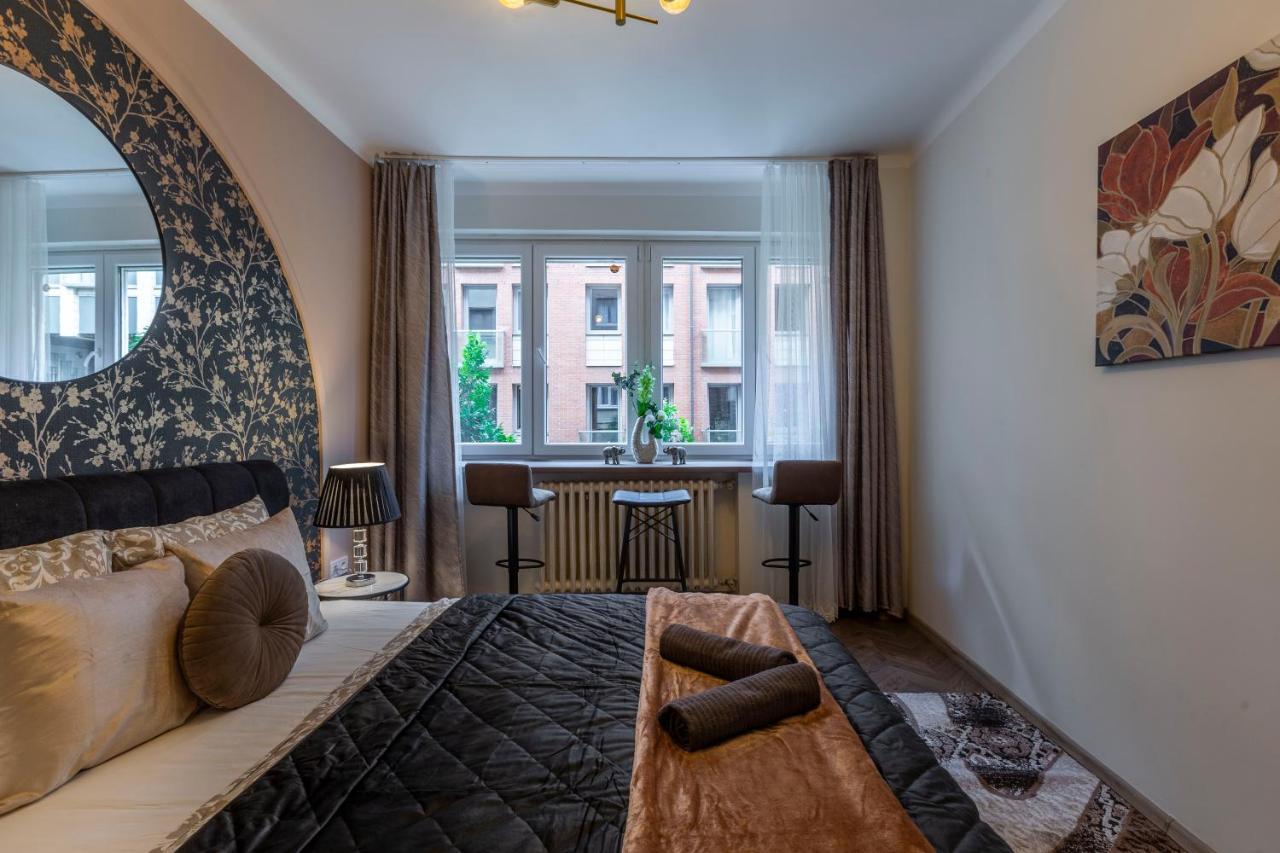 Stylish Quentin Apartment In The King Street Budapest Luaran gambar